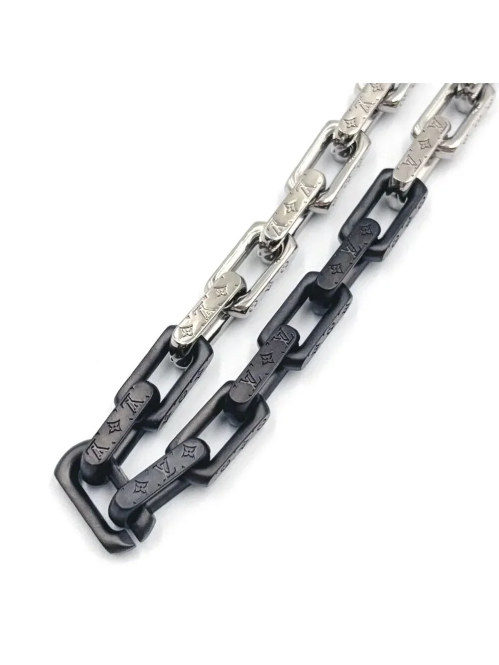 Louis Vuitton Collier Monogram Chain Metal Silver Black Necklace